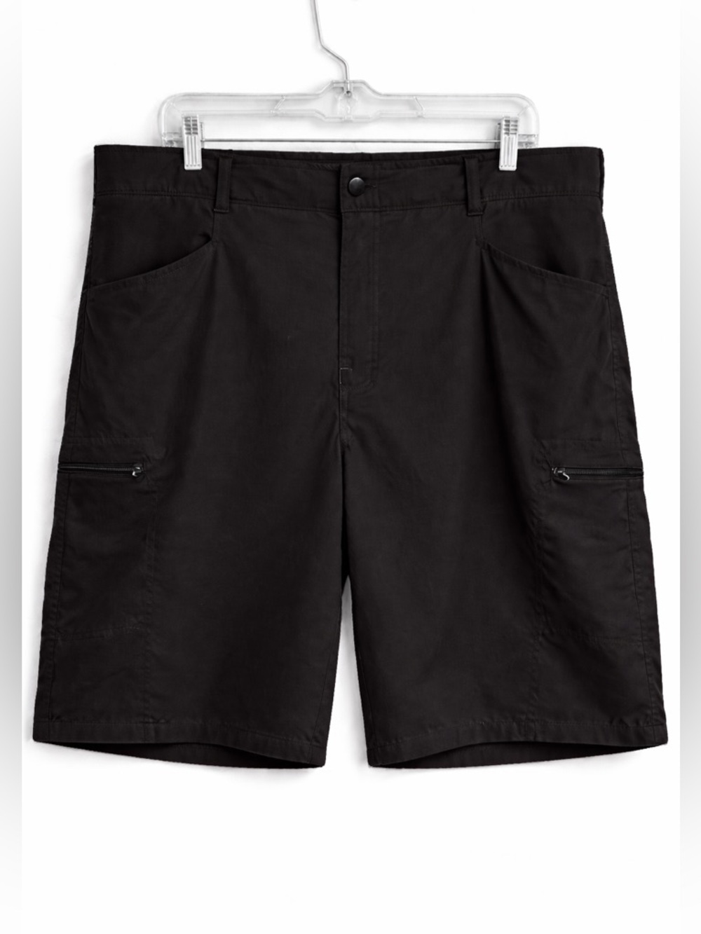 Wrangler Authentics Black Utility Cargo Shorts Size 40 Stretch Zip Pocket